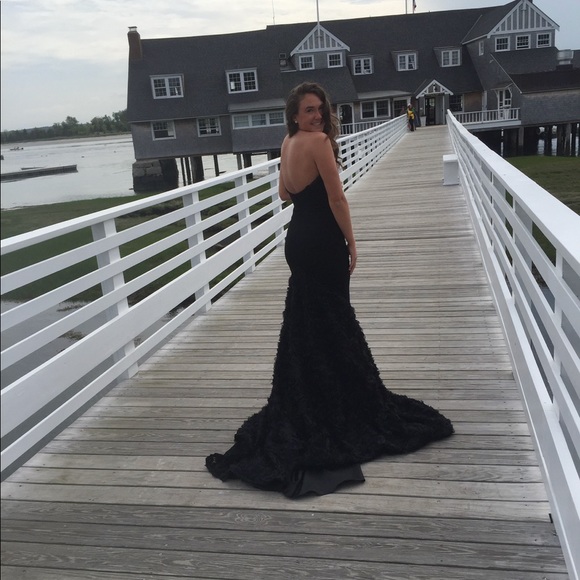 Dress - Picture 5 of 5